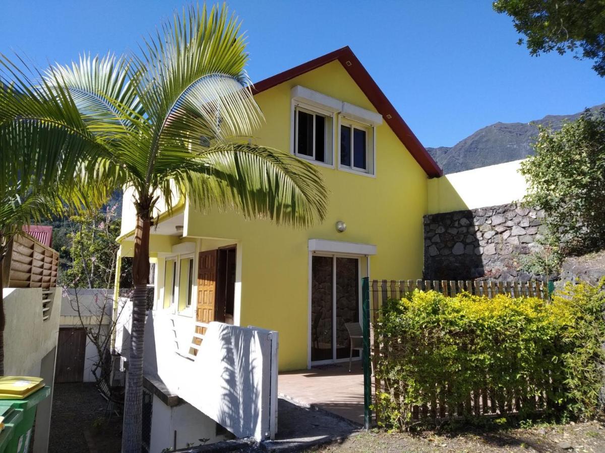 Ticaze Montagne Villa Cilaos Exteriör bild